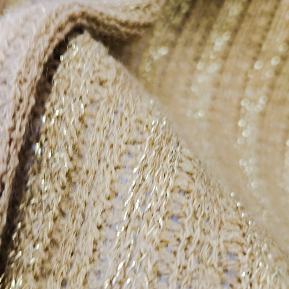 NWT JUST JAMIE SHIMMERING GOLD PONCHO SZ OS - Picture 3 of 7